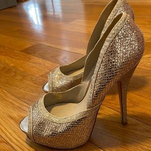 Aldo gold heels size 6.5